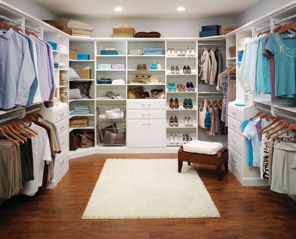 Reach-in closet system with double-hang rods and shelving
